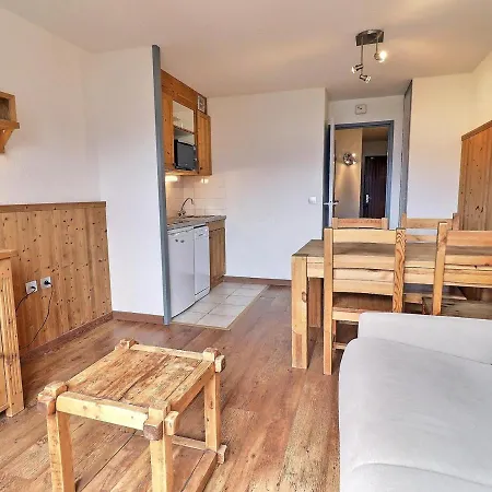 2 Pieces Avec Balcon A La Tania - Skis Aux Pieds - Fr-1-182a-9 * Courchevel
