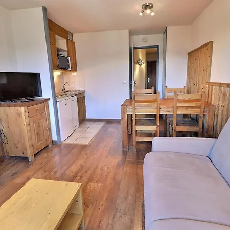 Confortable 2 Pieces Avec Balcon, Animaux Admis, Skis Aux Pieds - Fr-1-182a-9 Courchevel